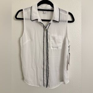 NWT Liz Claiborne White Sleeveless Button Down Tunic Blosue